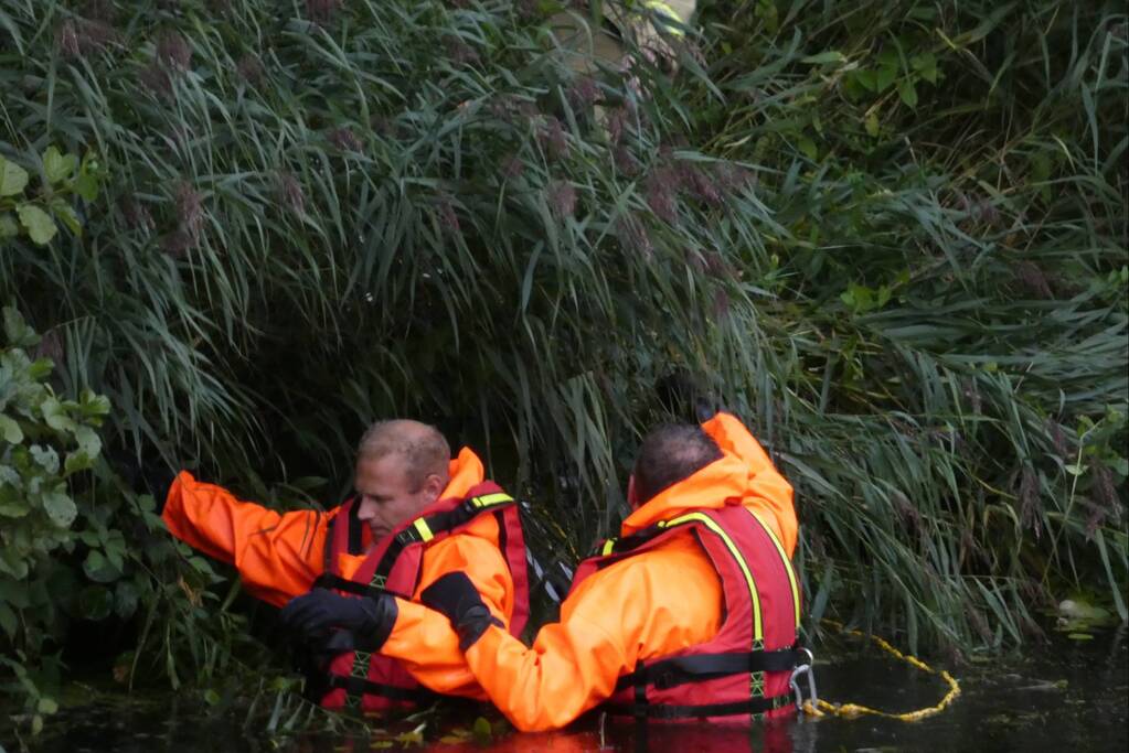Grote zoekactie in Oranjekanaal na vondst motorhelm