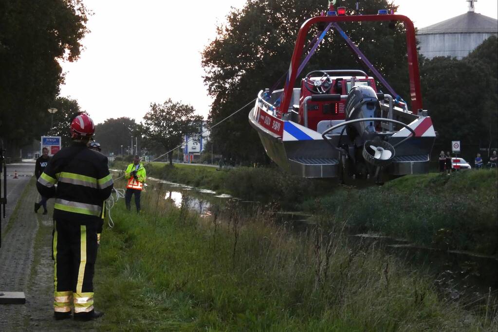 Grote zoekactie in Oranjekanaal na vondst motorhelm