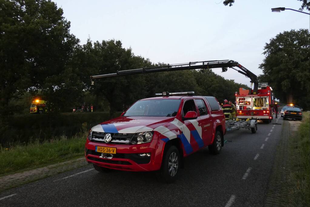Grote zoekactie in Oranjekanaal na vondst motorhelm