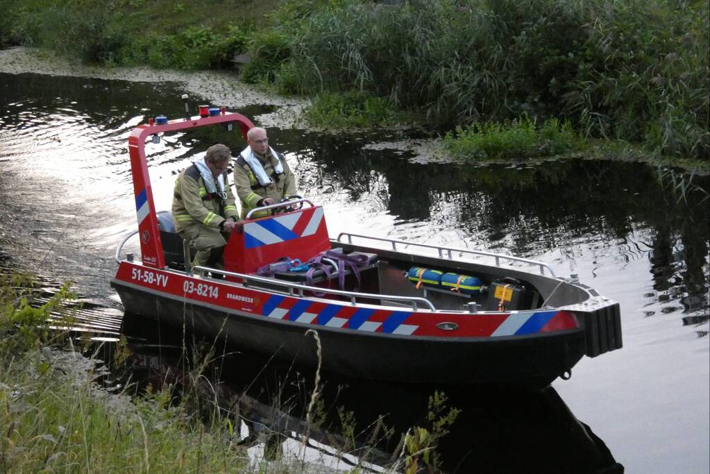 Grote zoekactie in Oranjekanaal na vondst motorhelm