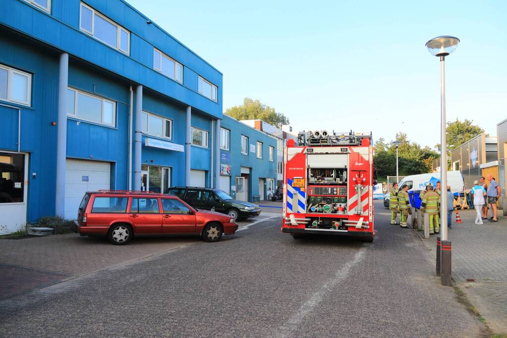 Bedrijfspand ontruimd door gaslucht
