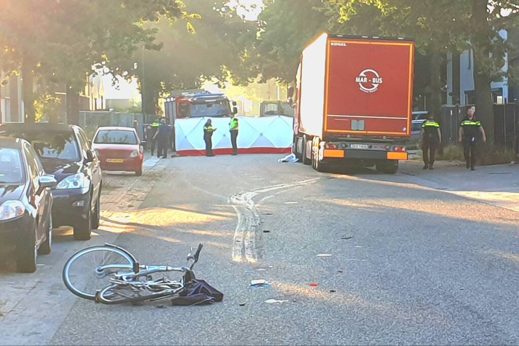 Fietser overleden bij ongeval met vrachtwagen bedrijventerrein Tichelrijt