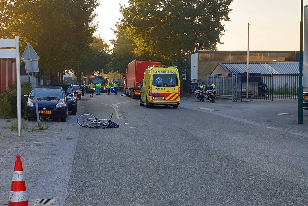 Fietser overleden bij ongeval met vrachtwagen bedrijventerrein Tichelrijt