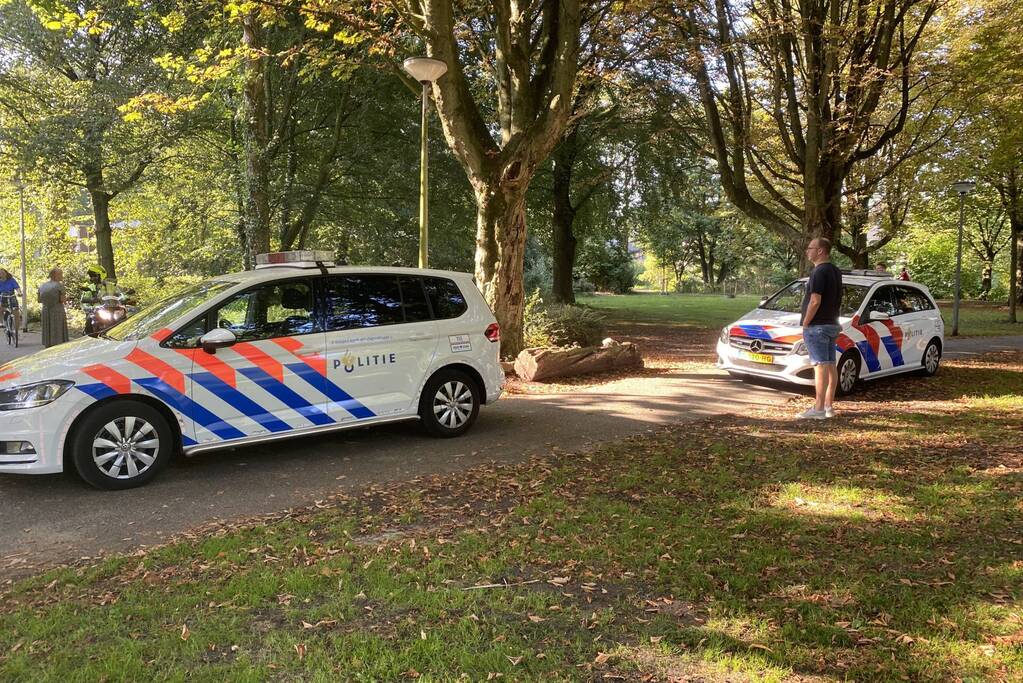 Politie zoek verdachten naar verdachte situatie