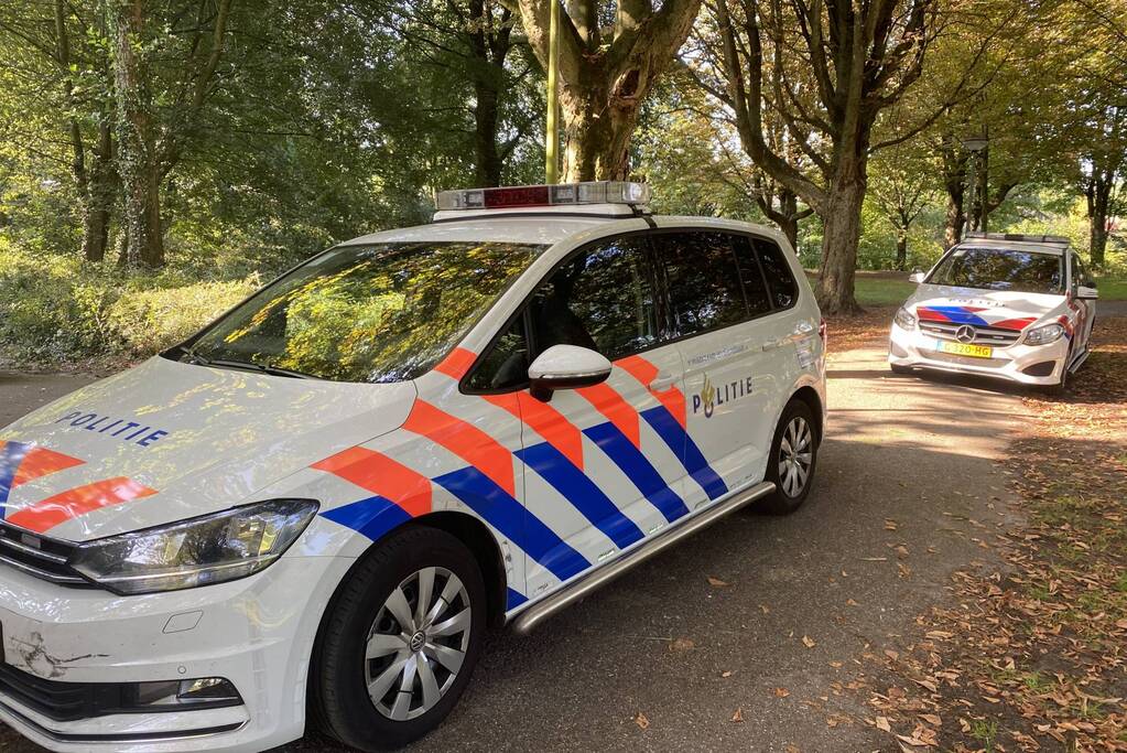 Politie zoek verdachten naar verdachte situatie