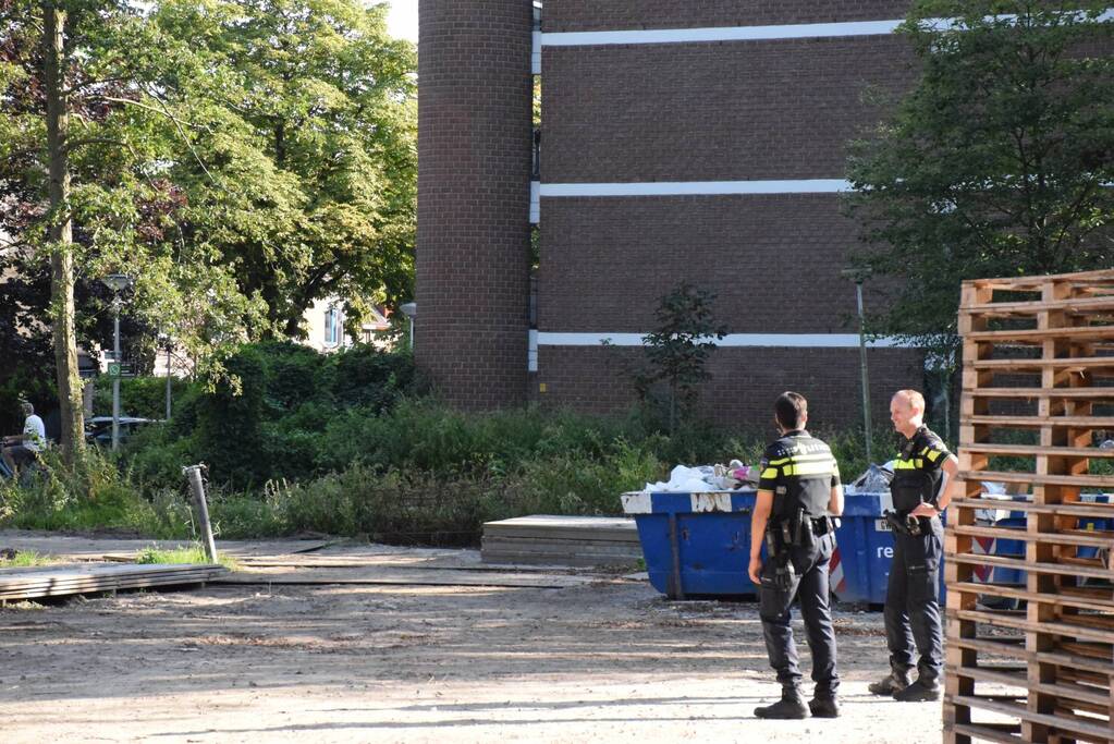 Politie zoek verdachten naar verdachte situatie