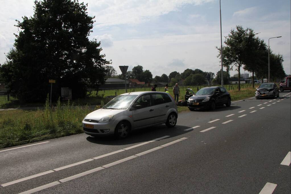 Persoon gewond bij kop-staatbotsing