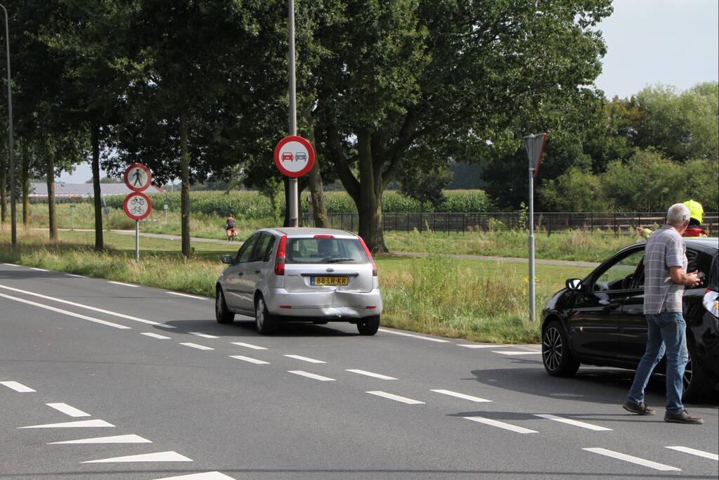 Persoon gewond bij kop-staatbotsing