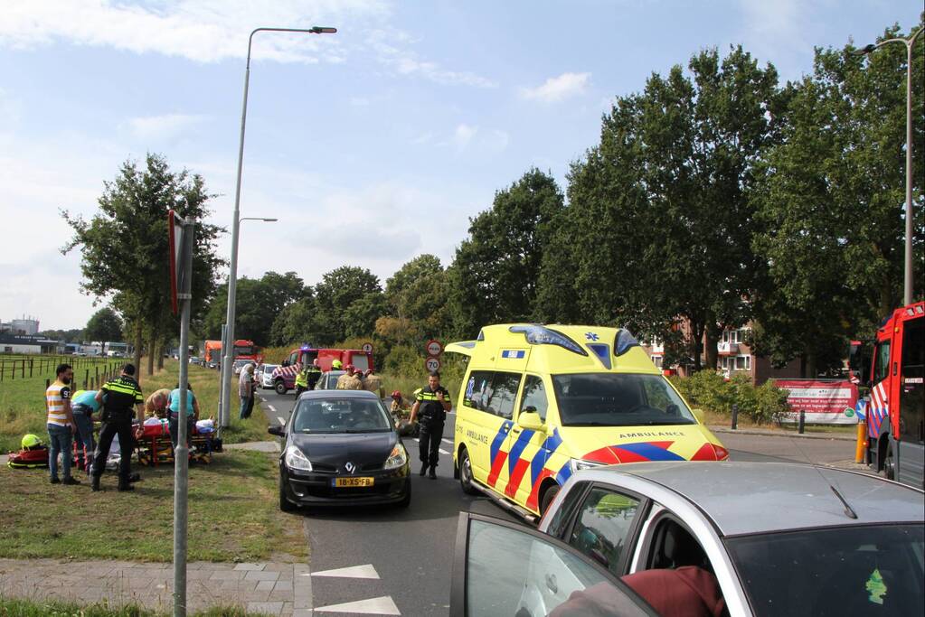 Persoon gewond bij kop-staatbotsing