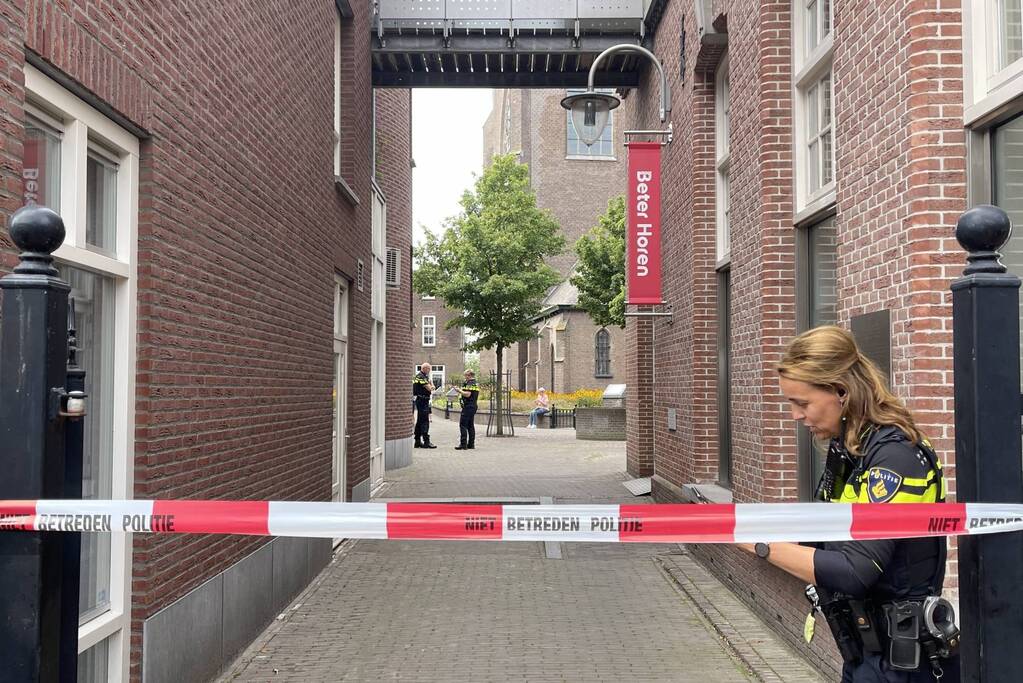 Persoon overleden bij steekpartij, verdachte aangehouden