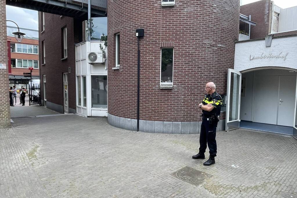 Persoon overleden bij steekpartij, verdachte aangehouden