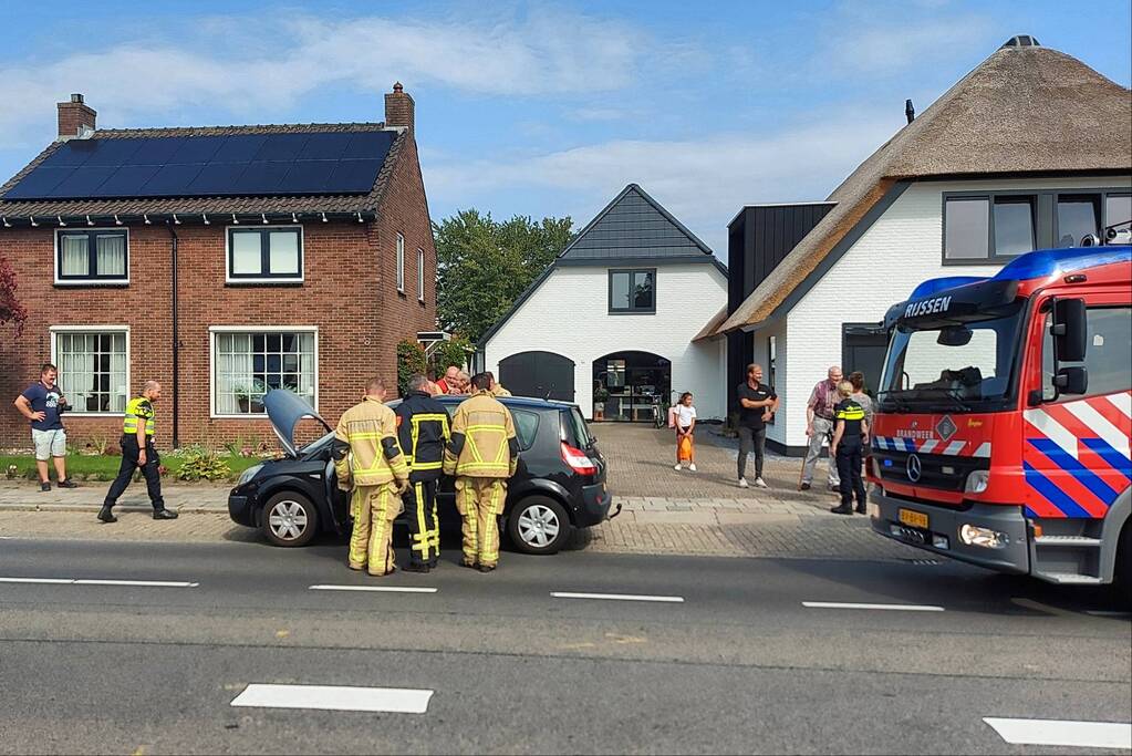 Brand in personenwagen snel geblust