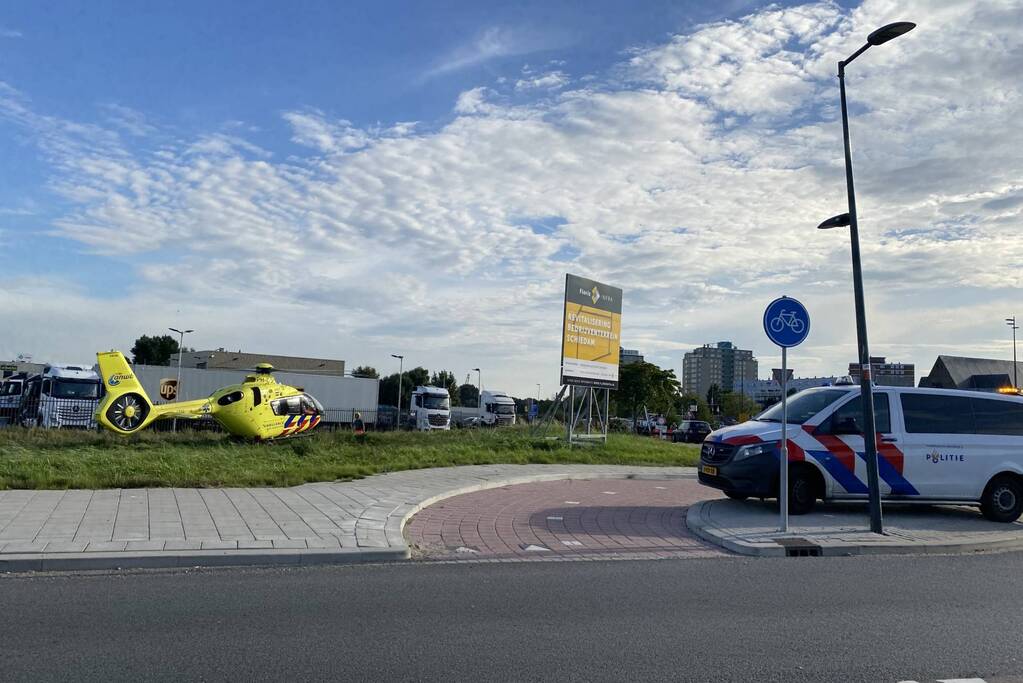 Man zwaargewond na steekincident in woonwijk
