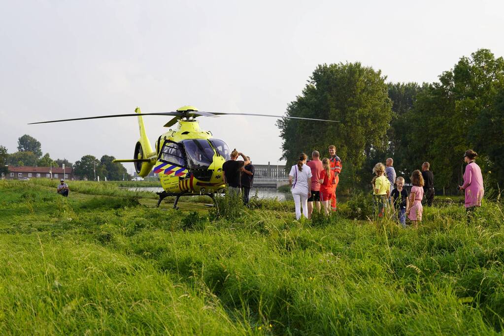 Traumahelikopter trekt veel bekijks