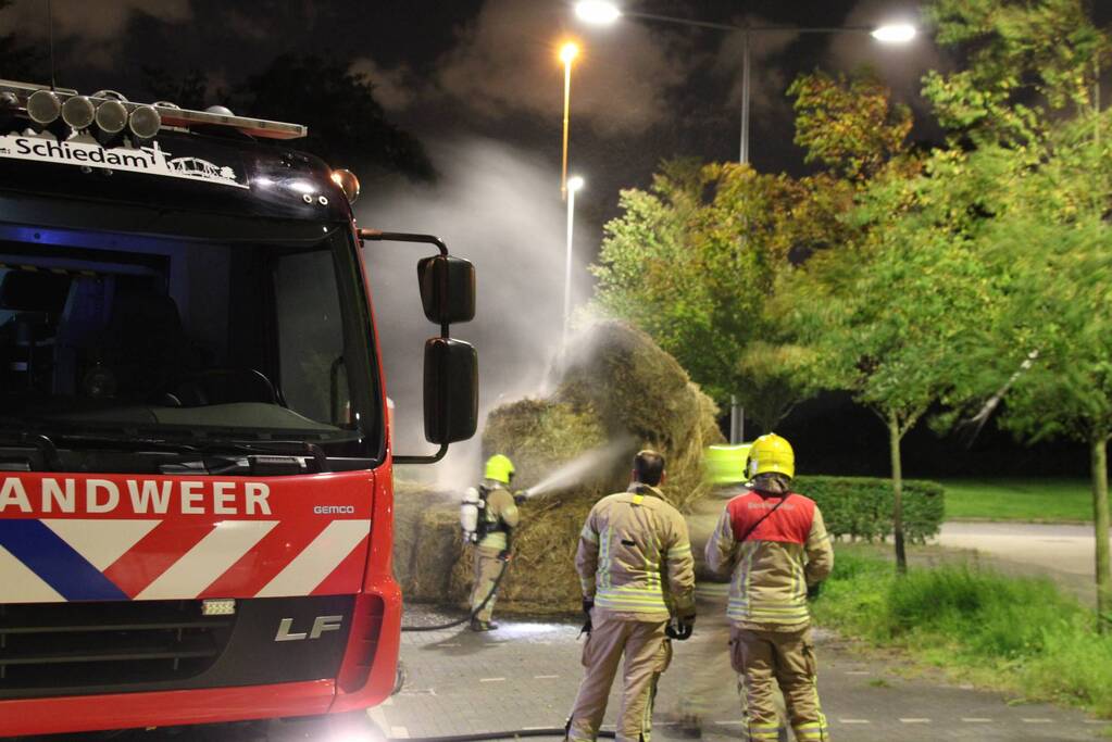 Brand in stapel strobalen