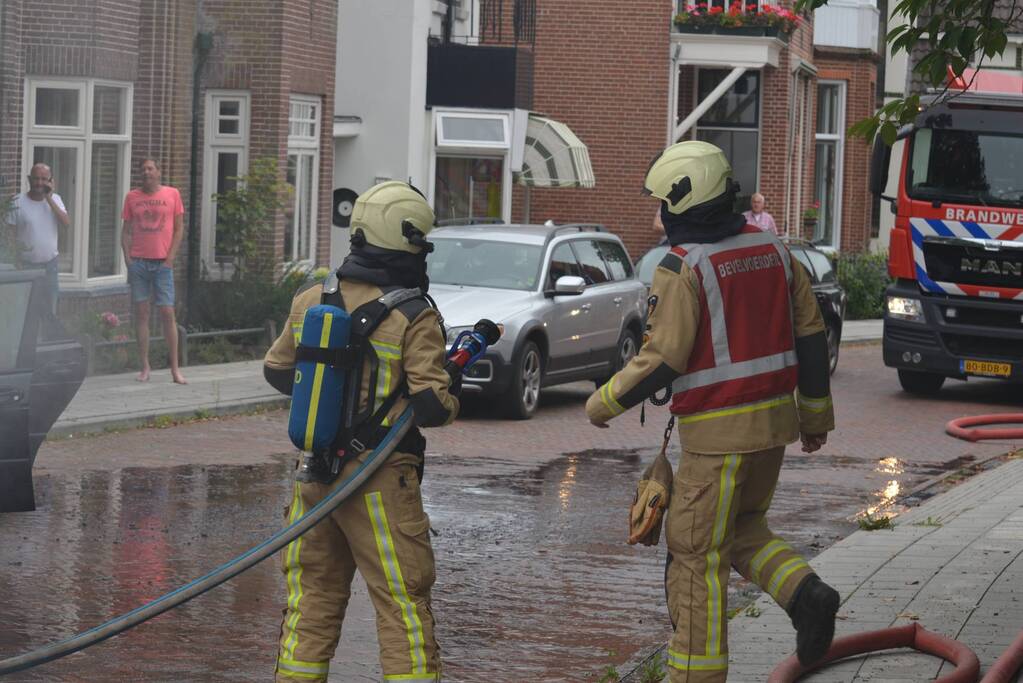 Auto gaat in vlammen op