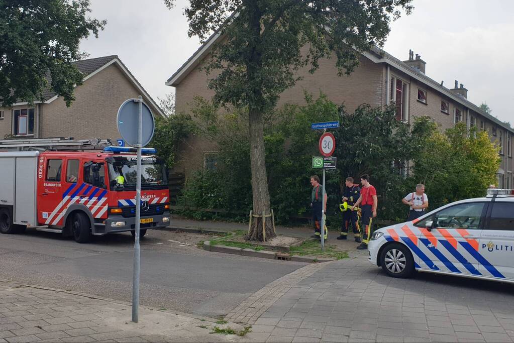 Heg vat vlam bij wegbranden van onkruid