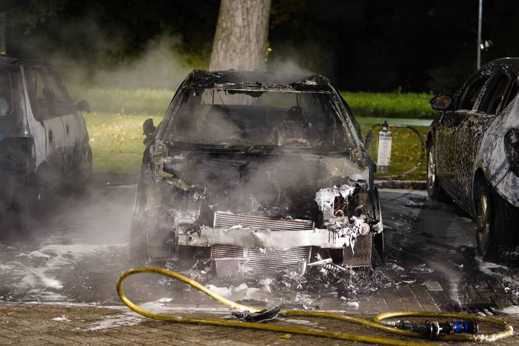 Zoveelste autobrand in dezelfde straat