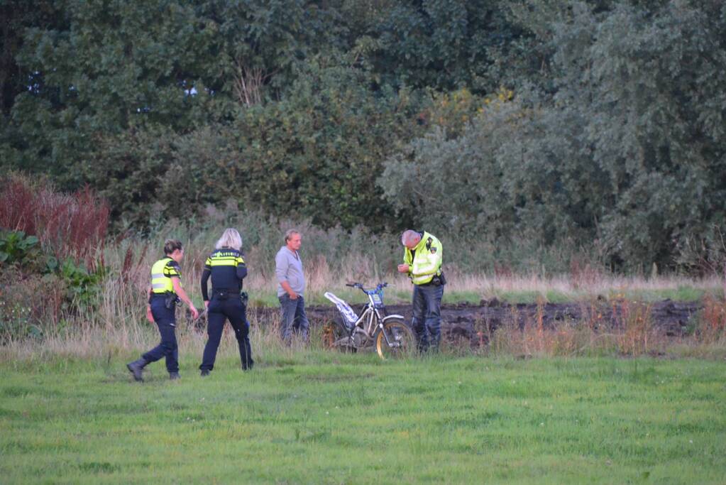 Man op crossmotor ernstig gewond