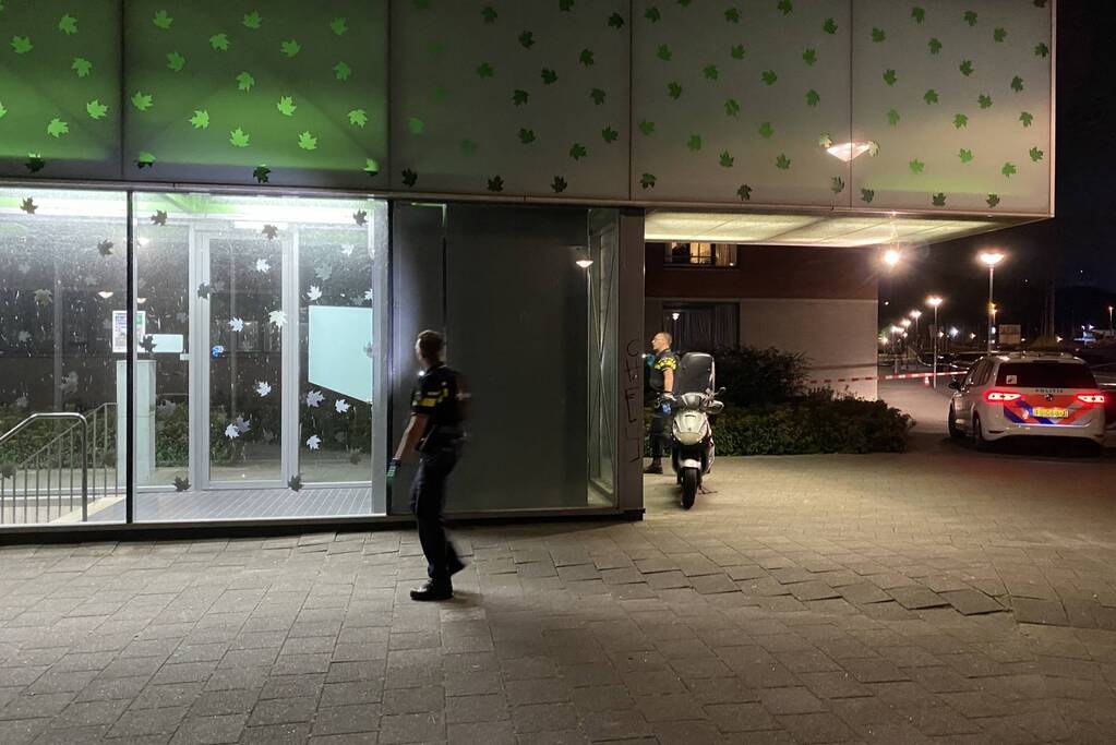 Persoon doodgeschoten nabij moskee