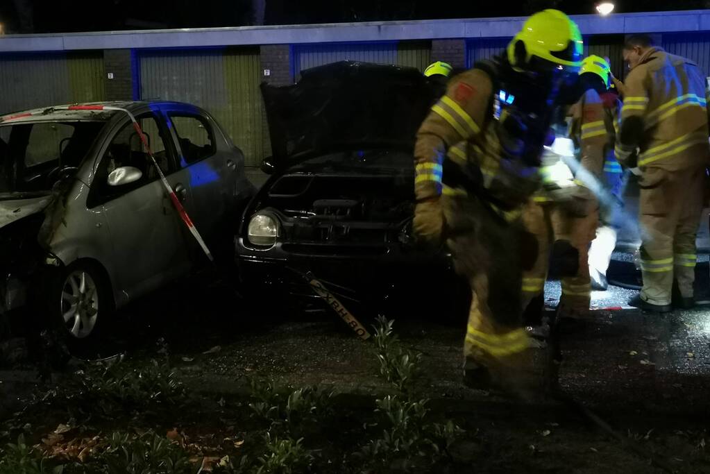 Meerdere voertuigen in brand