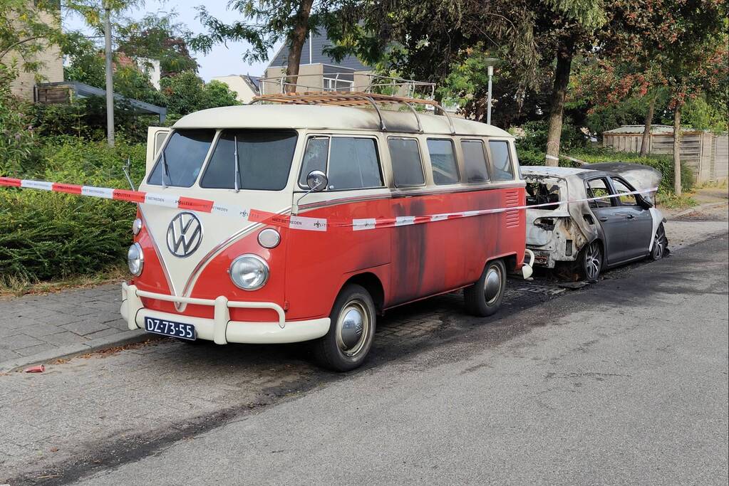 Enorme schade bij forse autobranden