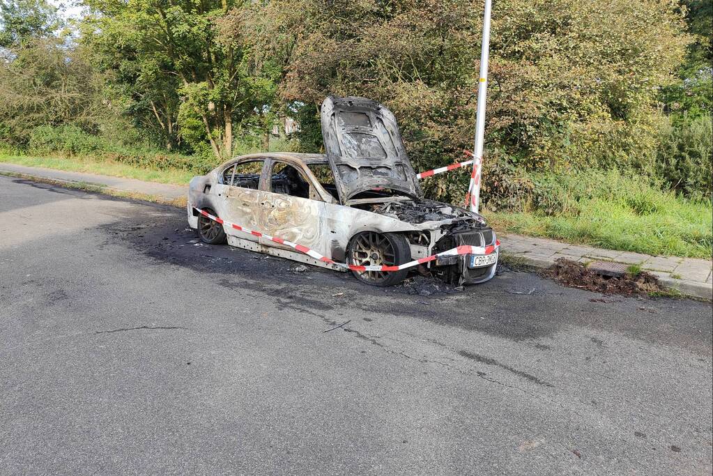 Enorme schade bij forse autobranden