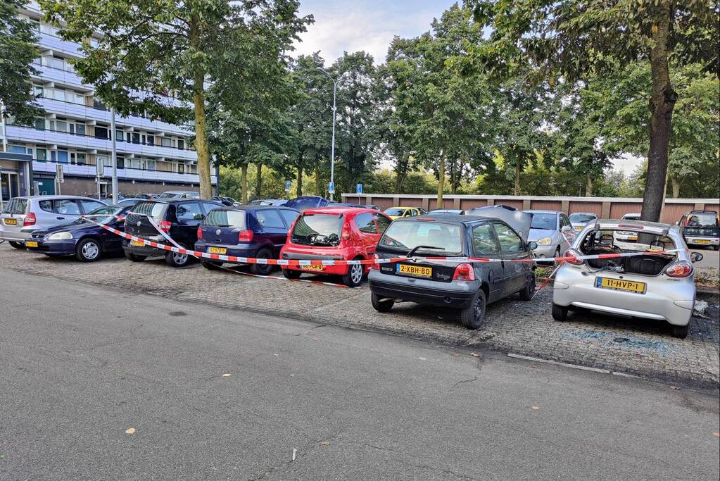 Enorme schade bij forse autobranden