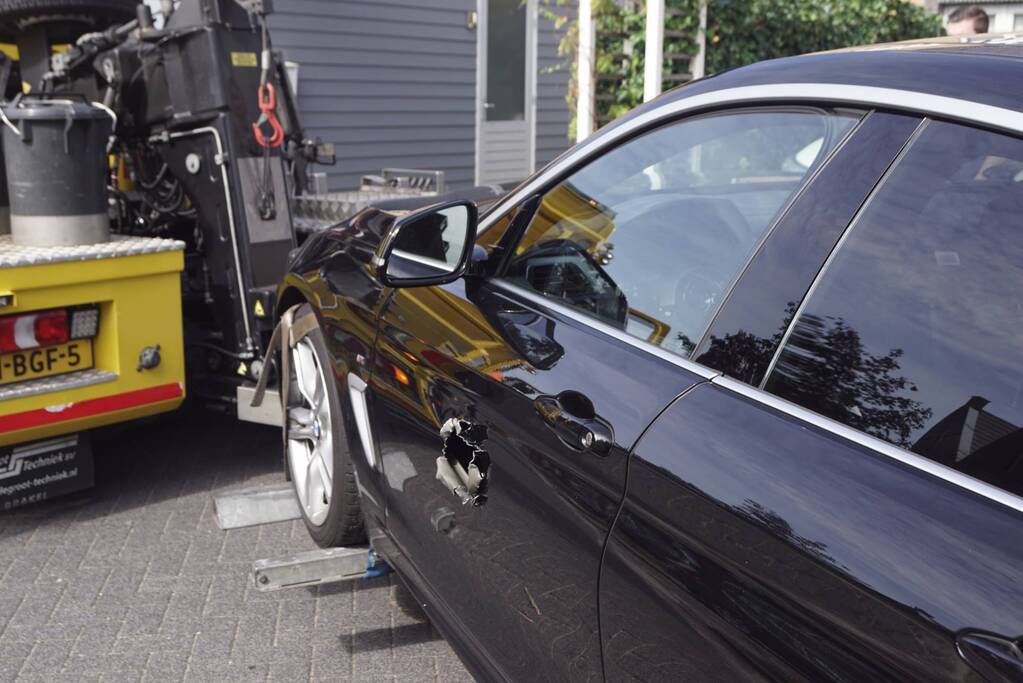 Inbrekers vernielen autoportieren BMW's bij diefstal