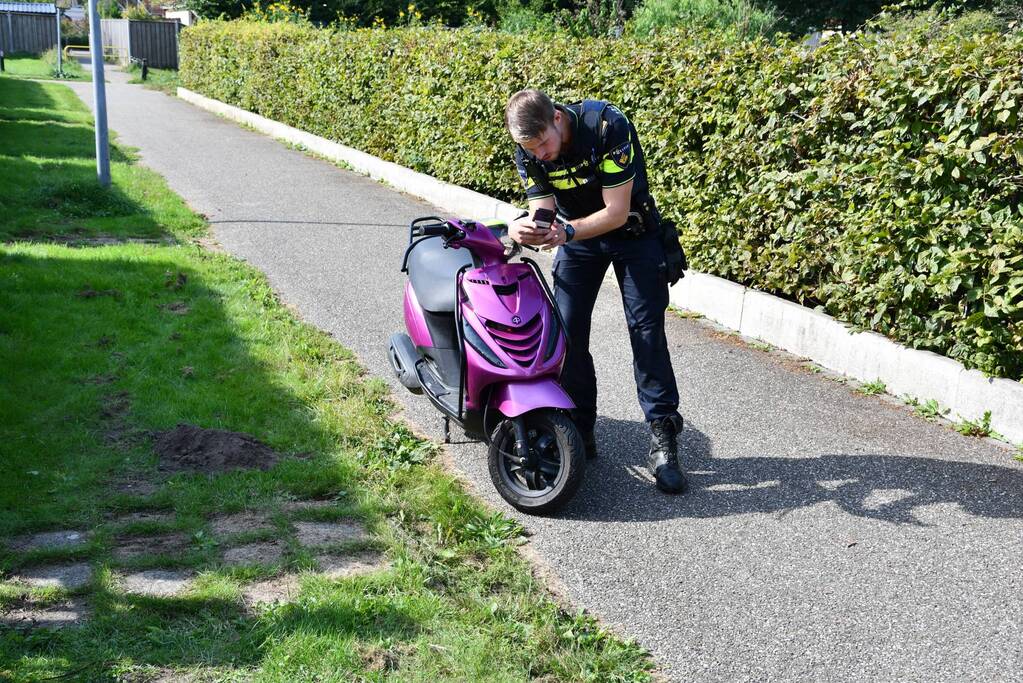 Brommerrijder crasht bij uitwijkmanoeuvre