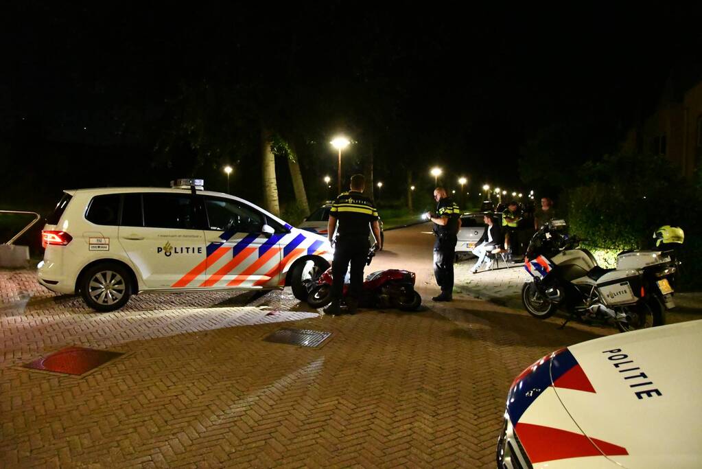 Scooter crasht bij achtervolging