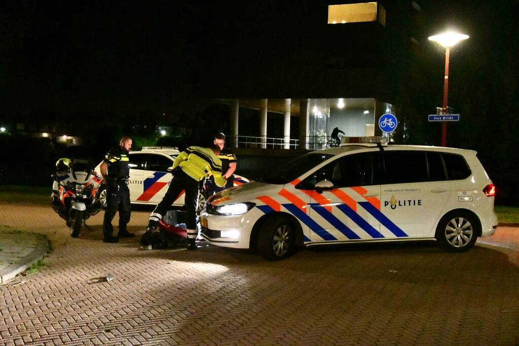 Scooter crasht bij achtervolging