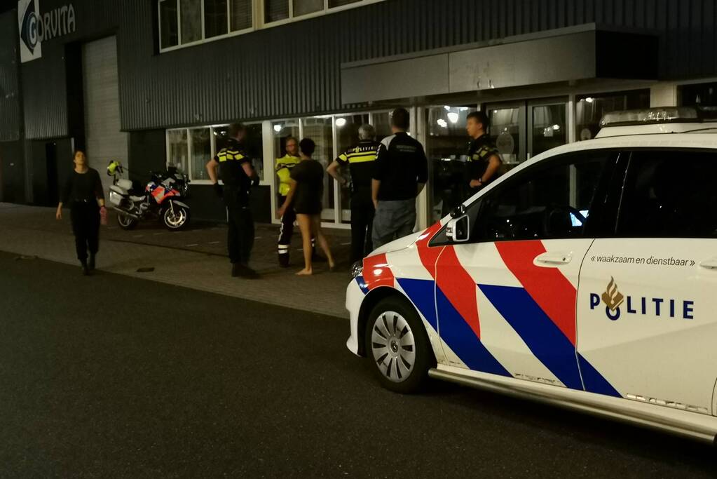 Politie haalt man van dak die vernielingen pleegt