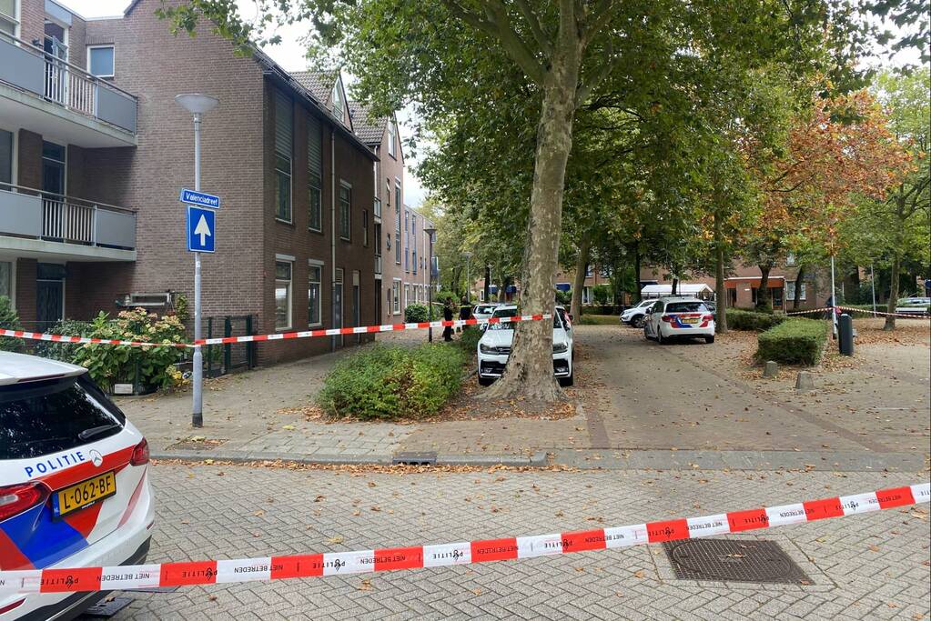 Overleden persoon aangetroffen in woning Prins Alexander
