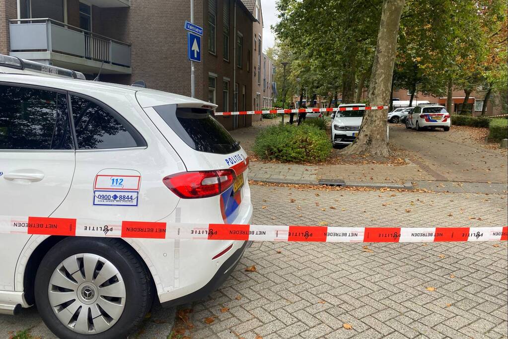 Overleden persoon aangetroffen in woning Prins Alexander
