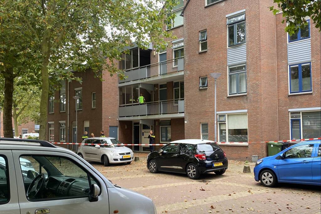 Overleden persoon aangetroffen in woning Prins Alexander