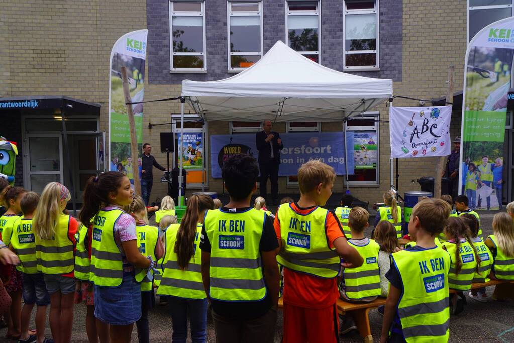 Basisschoolleerlingen speuren naar straatafval