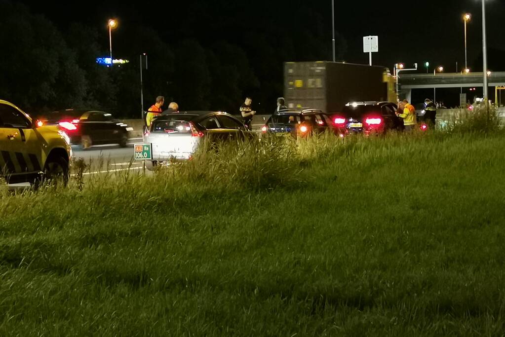 Kettingbotsing tussen drie voertuigen