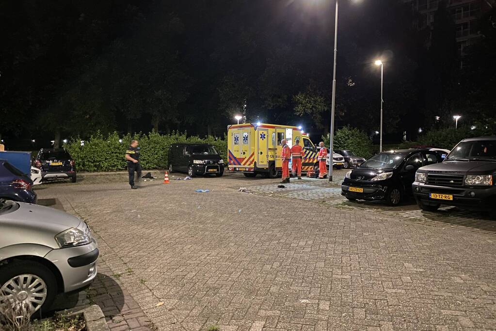 Man zwaargewond na schietpartij bij flat