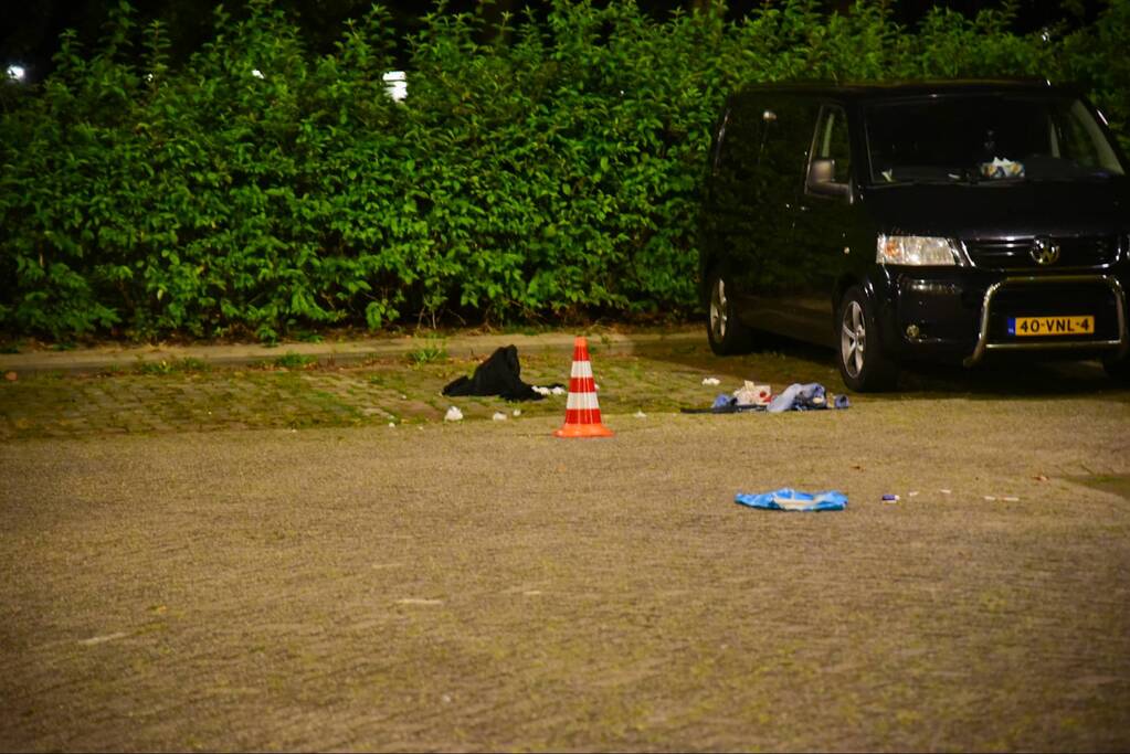 Man zwaargewond na schietpartij bij flat