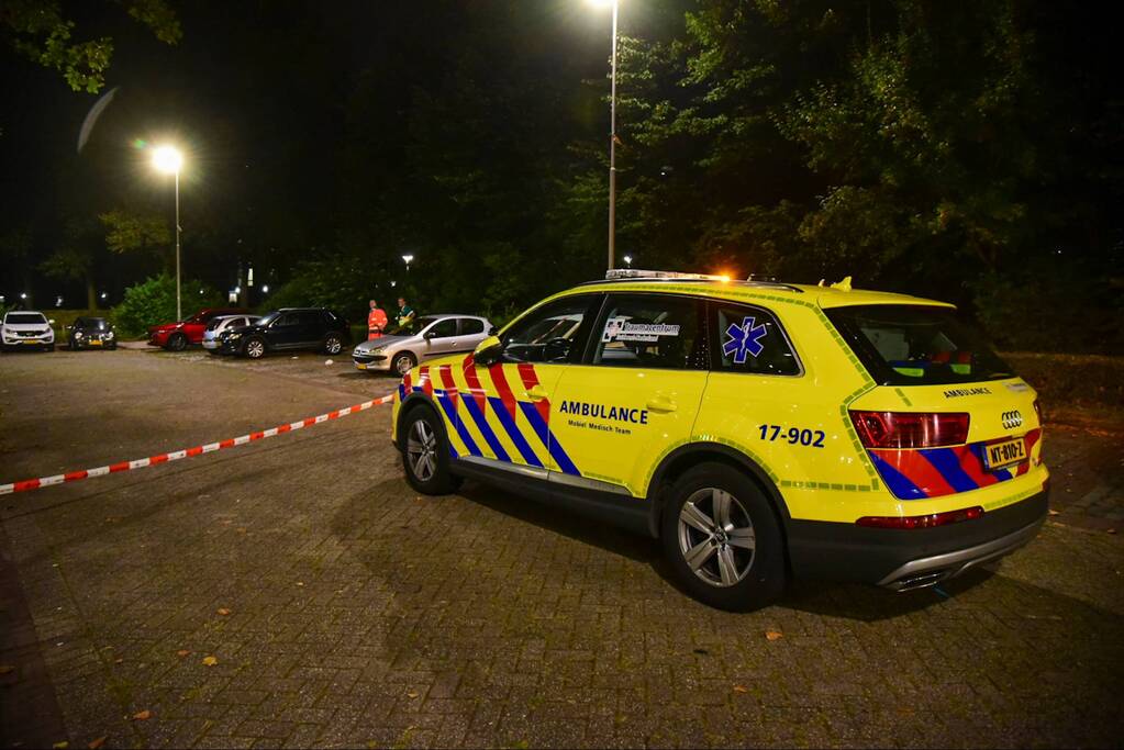 Man zwaargewond na schietpartij bij flat