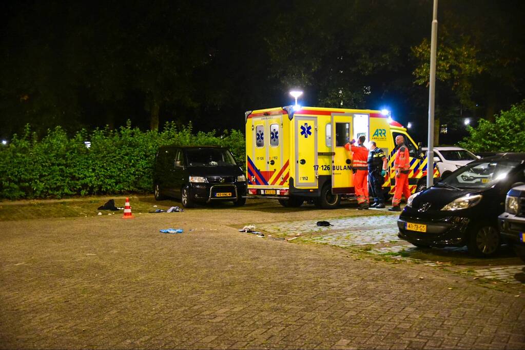 Man zwaargewond na schietpartij bij flat