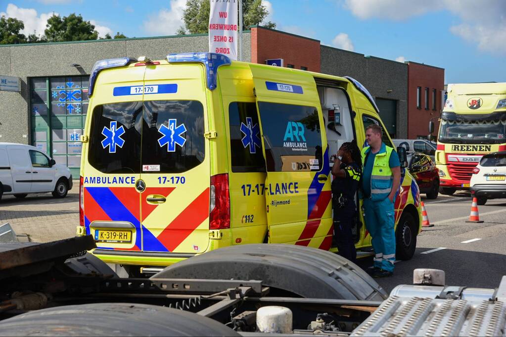 Scooterrijder valt en raakt gewond