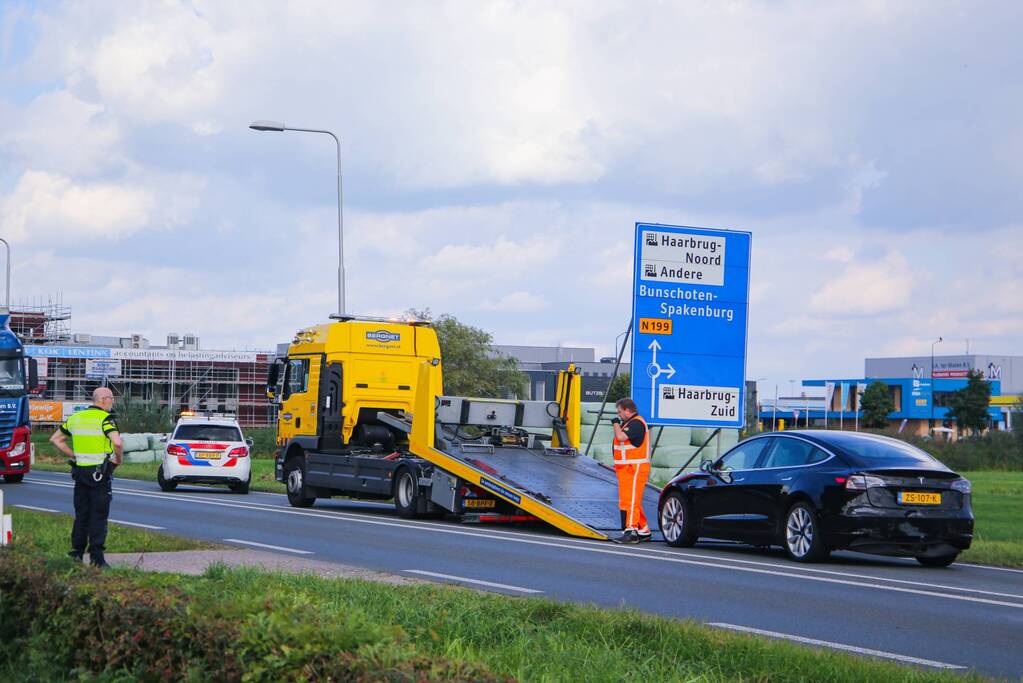 Schade aan personenauto's door kopstaart botsing