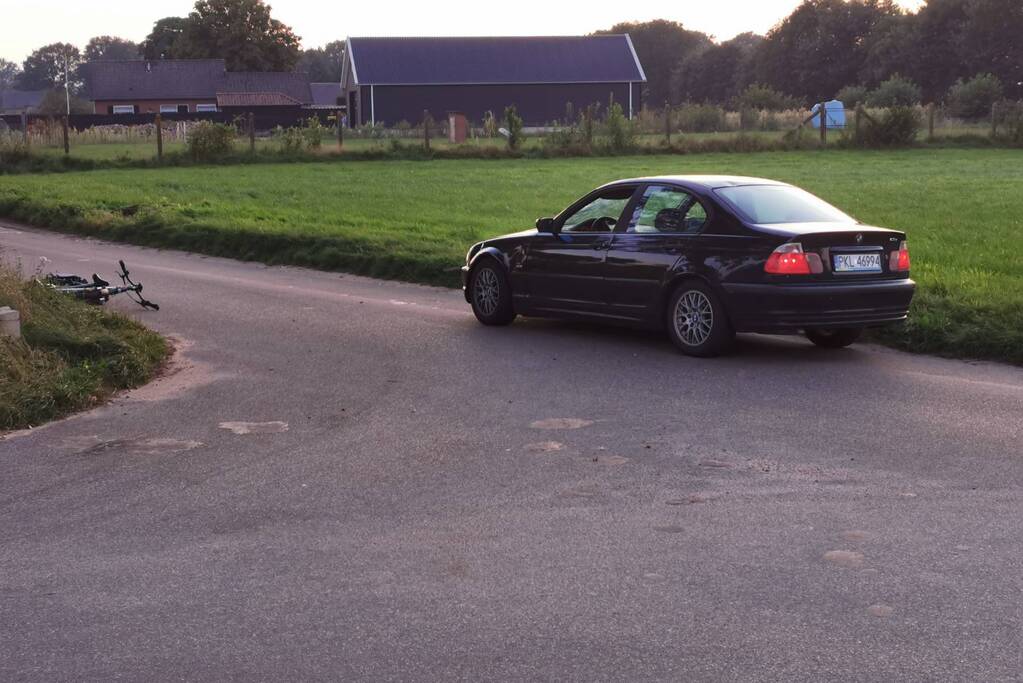 Fietser gewond door ongeval met personenauto