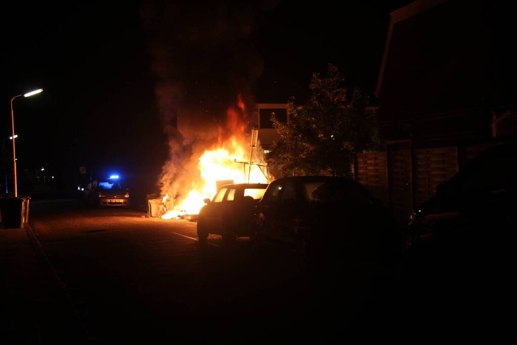 Bestelbus loopt brandschade op