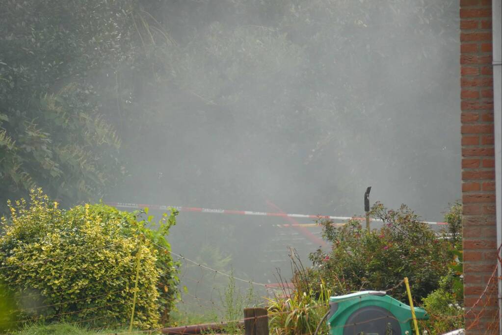 Uitslaande brand in stal met 300 varkens