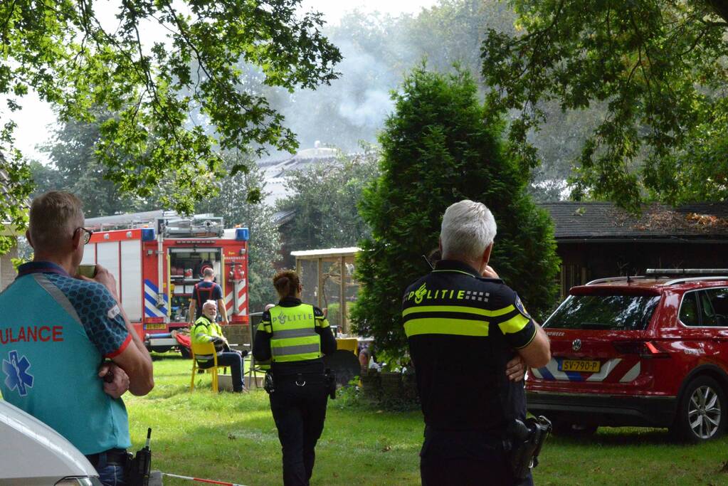 Uitslaande brand in stal met 300 varkens