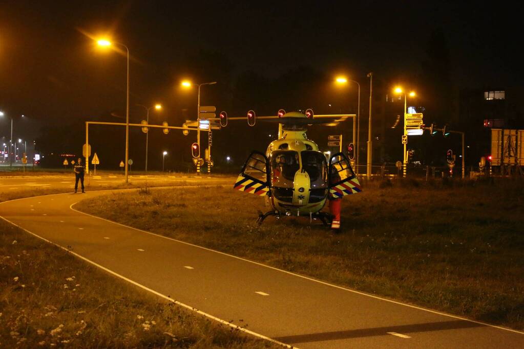 Traumahelikopter landt voor melding in woning
