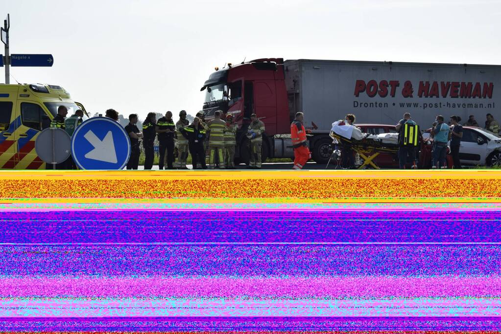 Kind gewond nadat twee auto's botsen